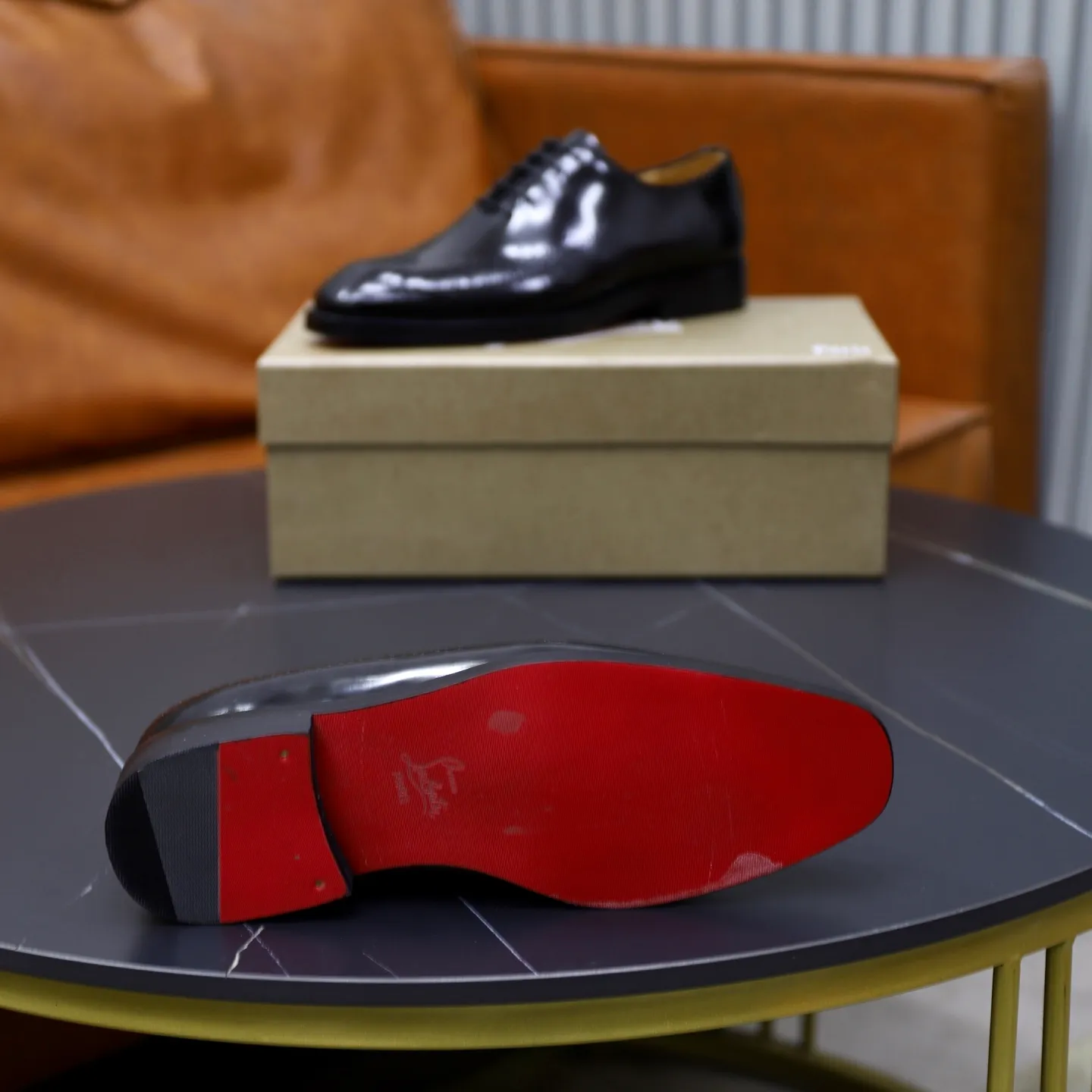 Ex-factory price: 620💰Christia*.Loubouti*🆑High-end men’s business formal leather shoes | Classic red sole shoes | Original imported first-layer cowhide | Water-dyed cowhide lining | Italian imported red rubber outsole | High-end luxury | Perfect interpretation of fashion, sunshine, style, suitable for various occasions Size: 39-44 (38.45 custom-made)
